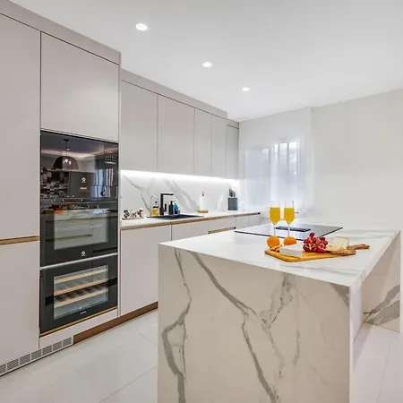 Picasso 2 Royal Apartman